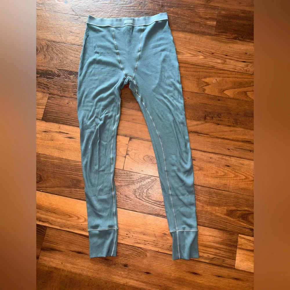 Excellent condition Skims Cotton Rib Leggings in Kyanite Size: M - Picture 6 of 8